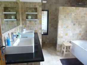 Character Haus Stein Gard auf 3500m2 Land privaten Pool CHAUF - Image 2
