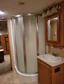 RV Executive Home I - In Tranquil Setting, Indoor - In-ground Pool - Image 4