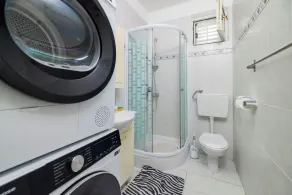 Vera Apartment - Image 4