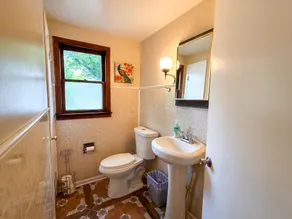 New Humble Home! - Near Six Flags & Naval Base!! - Image 4