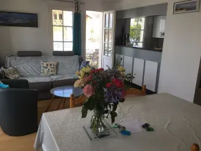Comfortable apartment with harbor view - Image 3