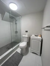APARTMENT 1 · Stunning 3-Br Apt in Condado - Image 4