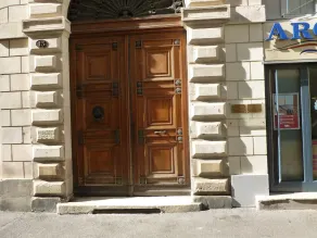 Endroit exceptionnel Centre Ville Ecusson près Maison Carrée Nîmes - Image 5