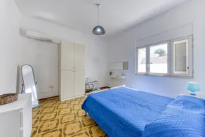Appartement 'Dimora Ristola' avec vue sur mer, terrasse privée et climatisation - Image 4