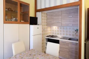 Eveten 1 - apartment for 4, in town centre, 500 metres from the beach, with parking - Image 5