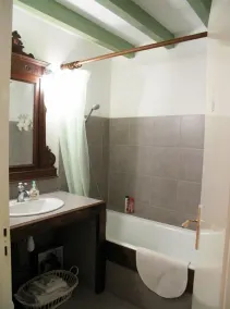 Grande casa di charme nel cuore di una città medievale di Auvergne - Image 2