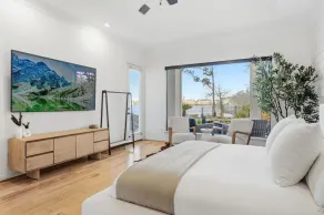 Sail to Hughes Landing, Waterway, or Pavilion. Heated Pool, Jacuzzi, & Cinema - Image 3