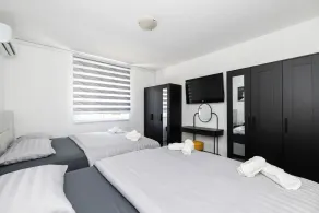 Cool Cozy Apartment - Image 4