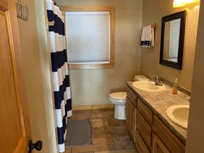 Moon Lake MS lakeside lodge perfect for family or couples getaway! - Image 5