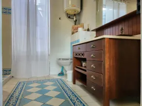 Warm, family home - Image 5