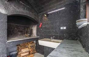 Awesome home in Kastel Luksic - Image 5
