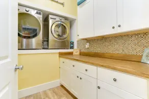 First Floor King Suite, Kids Bunk Room ~ Private Beach & Community Pool Access! - Image 3