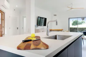 2 BR / 2 Bath condominio moderno progettato @ Gramacho Golf - Image 2