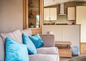 This stylish and contemporary holiday home is great for a family getaway. - Image 5