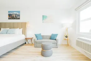 SKS - Superior Room, 1 King Bed with Sofa bed, Non Smoking - Image 2