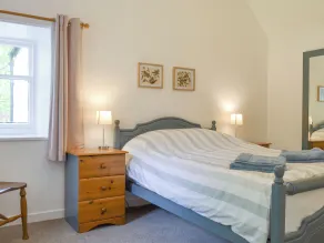 3 bedroom accommodation in Banff - Image 5