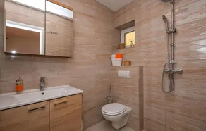 Stunning Apartment In Donji Prolozac - Image 3