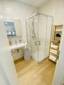 Luxury 2023 Flat in city center. Parking - Image 2