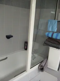 Studio med pool og smuk træterrasse med udsigt til fyrreskov - Image 2