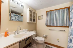 Sea Chaser Cottage - Perfect getaway for those drawn to the sea - Image 3