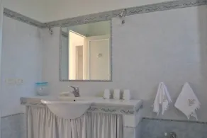 Promotion Sperlonga, sea view, large garden, parking, pets allowed, WIFI - Image 3