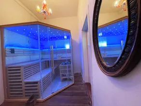 Former farmhouse with artistic ambience, sauna and whirlpool  - Image 3