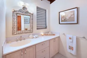 Church Point 4 - Charmerende Tropical Beach Bungalow - Image 2
