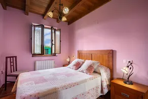 Country House 'Apartamento Rosa' with Shared Garden - Image 4