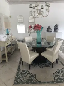 Spanish style villa in Golf Course community - Image 3