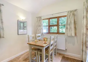 2 bedroom accommodation in Kilcot, Newent - Image 5