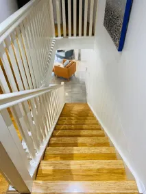 Inner City Townhouse - Image 2