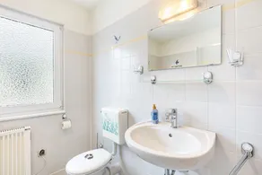Apartment \"Kellerwald\" with Private Fenced Garden and Wi-Fi - Image 2