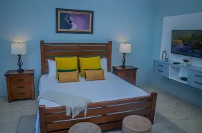 The Shallhome  - Image 5