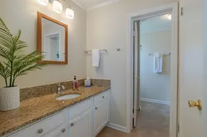 Bright, Clean and Roomy House with Intracoastal Waterway Resort Access - Image 3