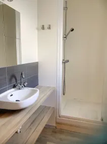Beautiful 3 BR-apartment, 2 steps from the beach - Image 3