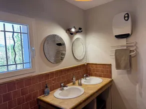 Fått 4 stjärnor inredda hus med trädgård och pool - Image 3