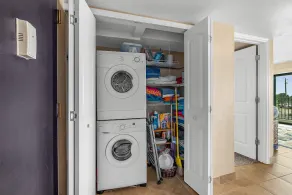 Direct Beach Views - Sleeps 4, Corner Unit Tennis - Pool - Image 2