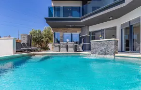 Beautiful Home In Pula - Image 4