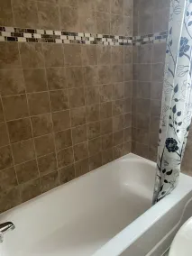 “Harrah’s Hideaway” Lake Shore Park 2brm Cottage. Public Boat Ramp & Beach - Image 4