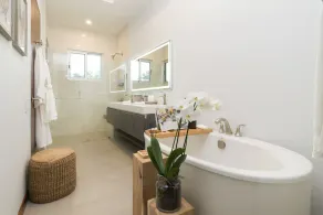 Brand new villa in the prestigious area of Peninsula Papagayo - Image 3