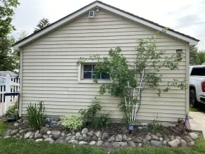 Lakefront Cottage on Wiggins Lake - Image 4