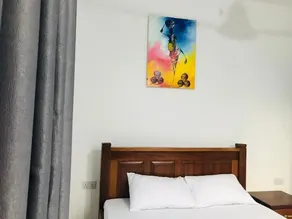 Spacious 1-bedroom rental unit next to the beach - Image 4
