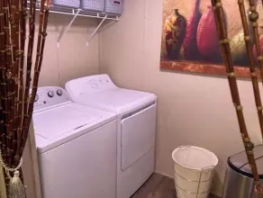 King Bed, Pet Friendly, BBQ Pit, Fire Pit, Full Kitchen, Smart TV’s - Image 2