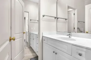 Azohva: 5 Bed / 5. 5 Bath Oceanfront Home på Caswell Beach med udsigt over Intracoastal Waterway - Image 2