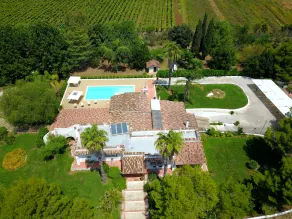 Villa Vetti, vacker villa omgiven av grönska med pool, några km från havet - Image 4