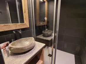 Appartement cosy pour 6 aux Gets avec WIFI et terrasse - Image 2