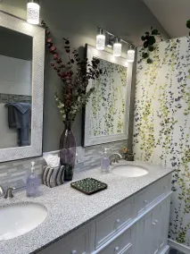 A Woodland Cottage in suburban Portland - Image 3