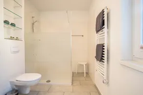 Casa de férias familiar com grande jardim, terraço e Wi-Fi em Spaden, perto de Bremerhaven - Image 4