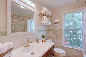 Heart of Old Town Alexandria|Historic|1700ft² - Image 3