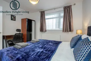 Stunning ☆ 3 Bedroom  ☆ 2 Bath house Hainault /Greater London☆ - Image 5